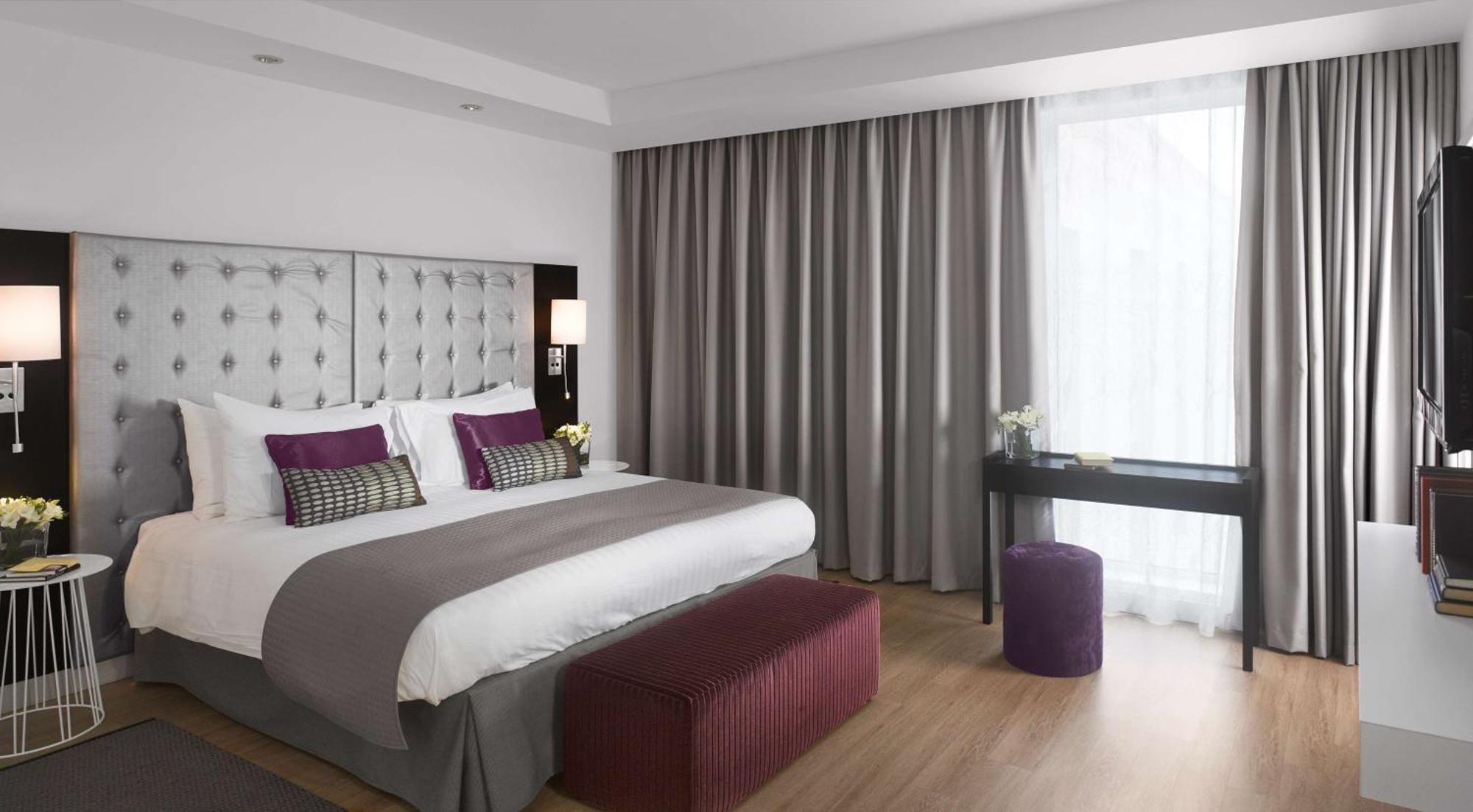 קאסל דונינגטון Radisson Blu Hotel East Midlands Airport מראה חיצוני תמונה