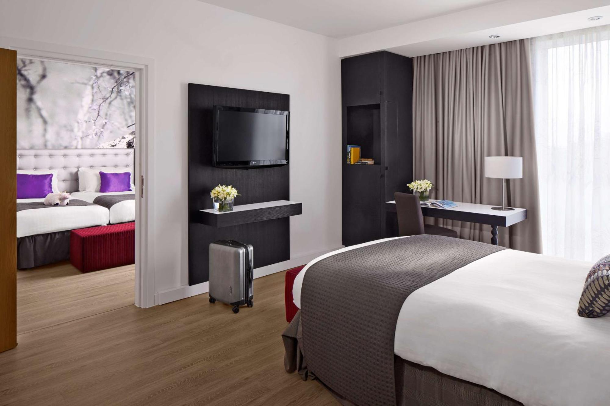 קאסל דונינגטון Radisson Blu Hotel East Midlands Airport מראה חיצוני תמונה