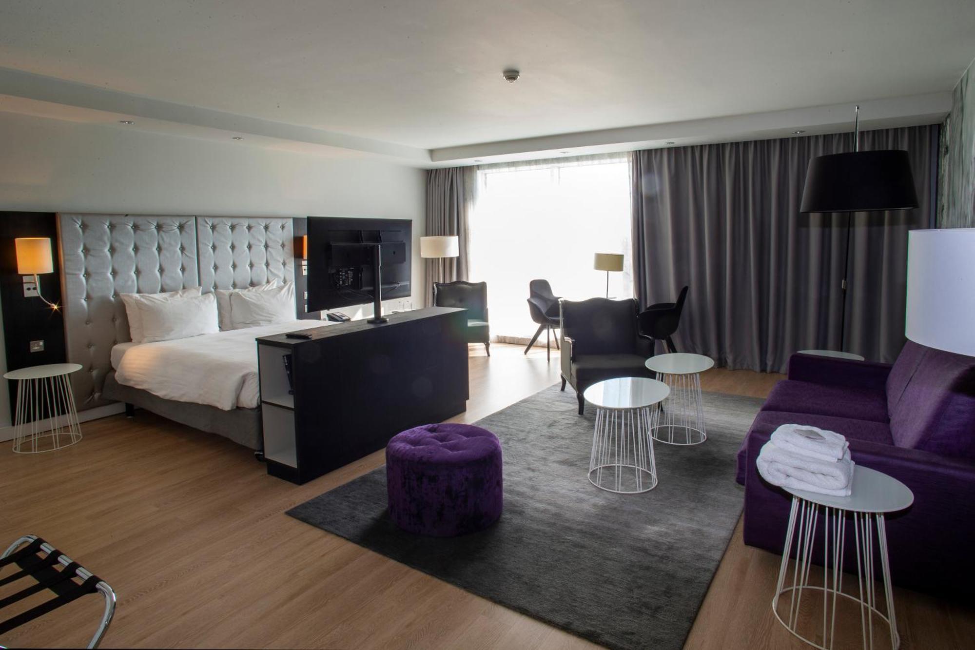 קאסל דונינגטון Radisson Blu Hotel East Midlands Airport מראה חיצוני תמונה
